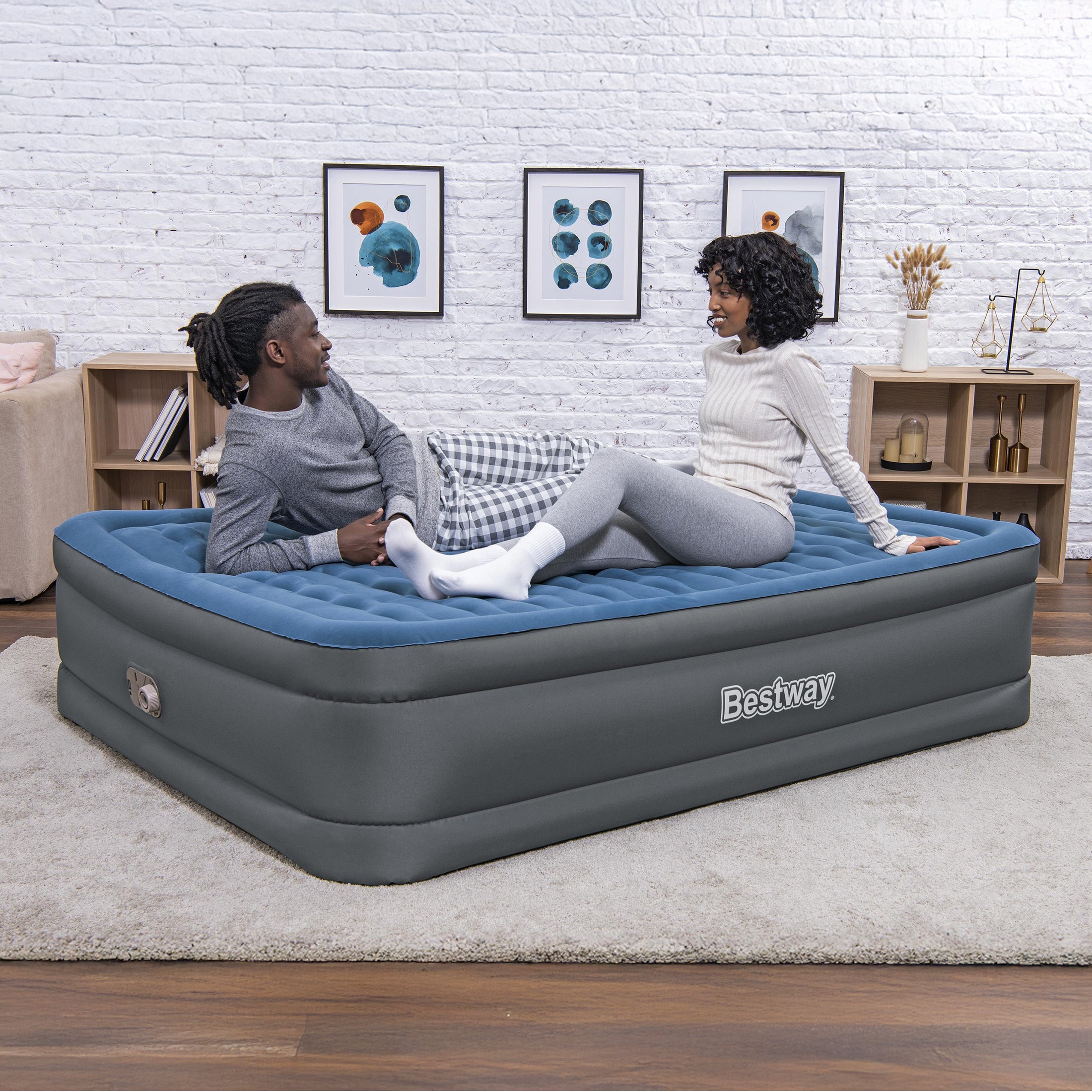 Bestway Tough Guard Air Mattress Queen 18 with Built-in AC Pump - Image 7